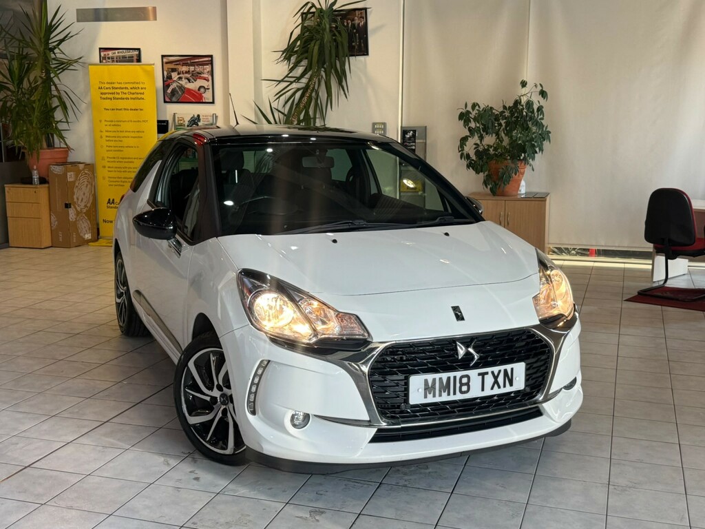 DS DS 3 Hatchback 1.2 Puretech Connected Chic 2018 White