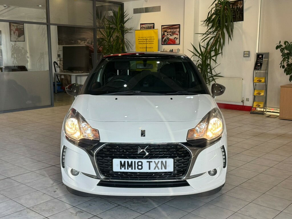 DS DS 3 Hatchback 1.2 Puretech Connected Chic 2018 MM18TXN White #4