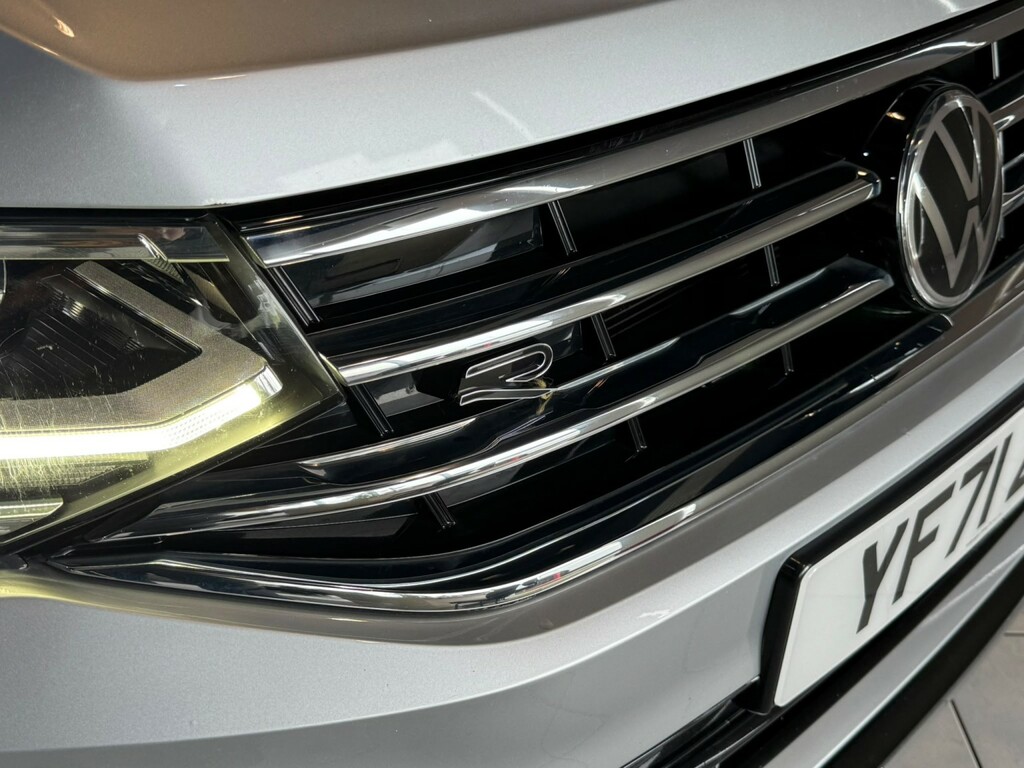 Volkswagen Tiguan 1.5 Tsi R-line Silver #4