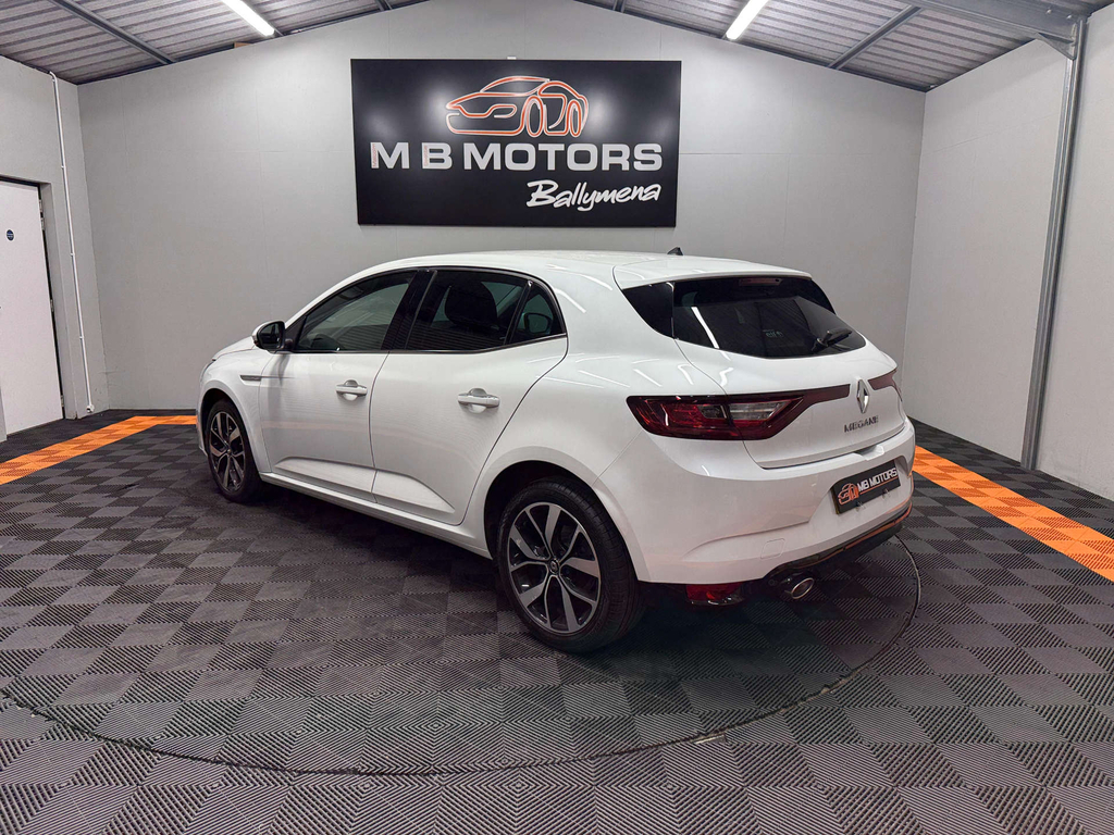 Renault Megane Iconic Tce White #5