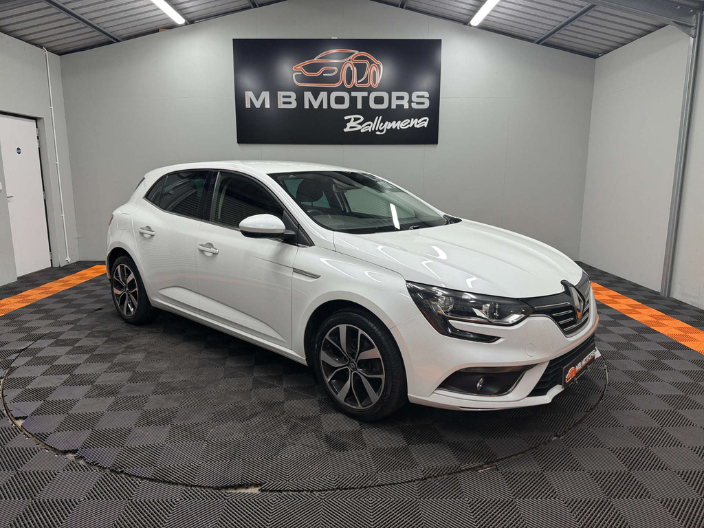Renault Megane Iconic Tce White