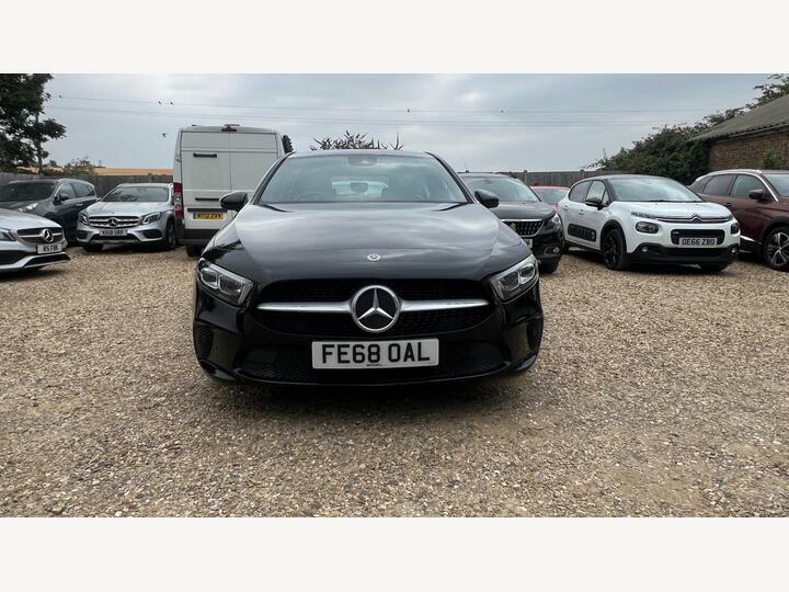 Mercedes-Benz A Class 1.5 A180d Sport Executive 7G-dct Euro 6 Ss FE68OAL Black #2