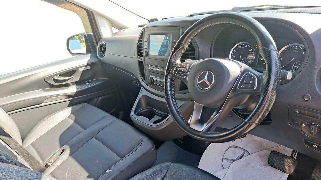 Mercedes-Benz Vito 114 Cdi Pro 9-Seater 9G-tronic Black #9