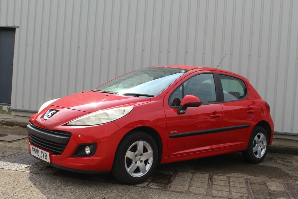Peugeot 207 Hatchback 1.4 Verve 2010 Red #4