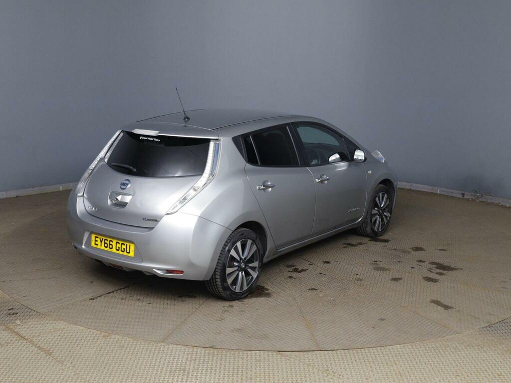 Nissan Leaf Hatchback 30Kwh Tekna 201666 Silver #4