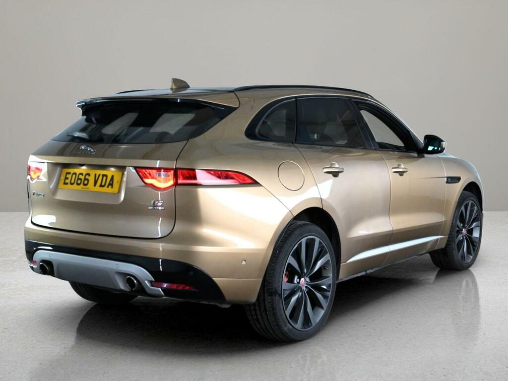 Jaguar F-Pace 3.0 D300 V6 First Edition Awd Euro 6 Ss Gold #3