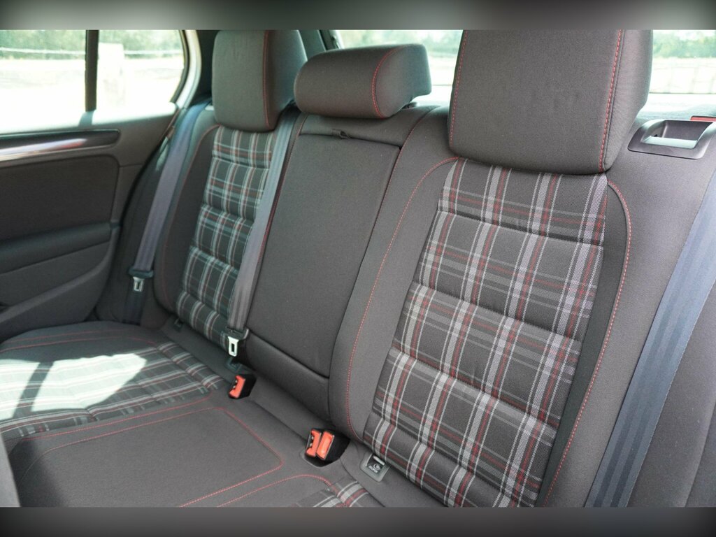 Volkswagen Golf Twist 5-Door Black #20
