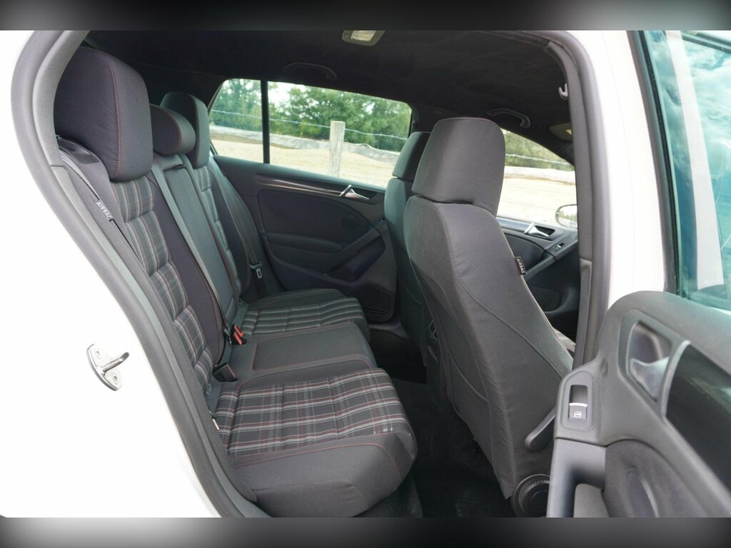Volkswagen Golf Twist 5-Door Black #8