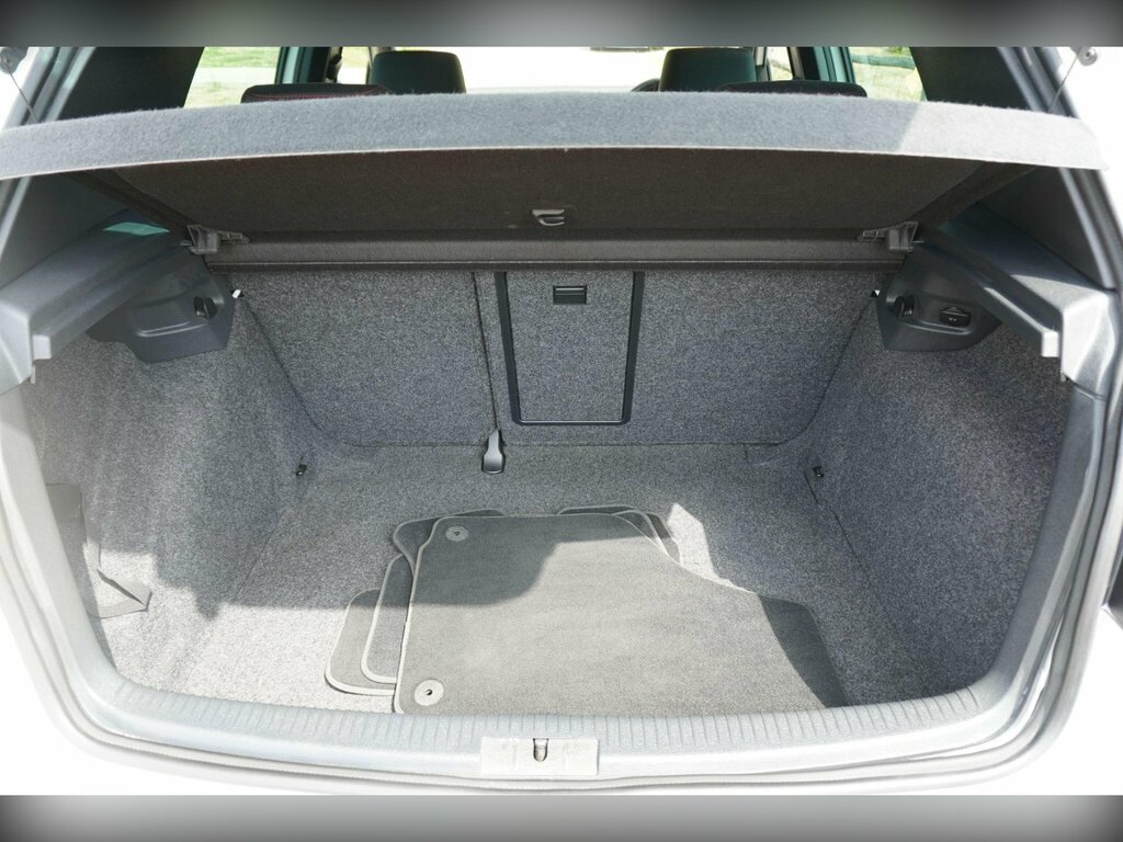 Volkswagen Golf Twist 5-Door Black #11