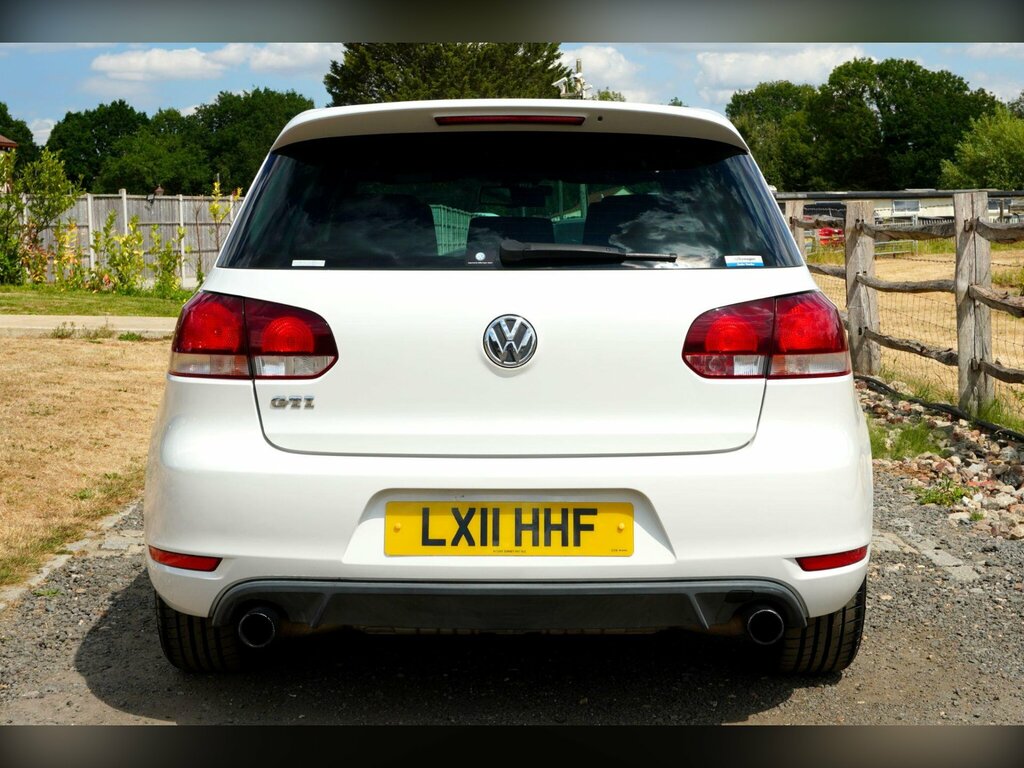 Volkswagen Golf Twist 5-Door Black #10