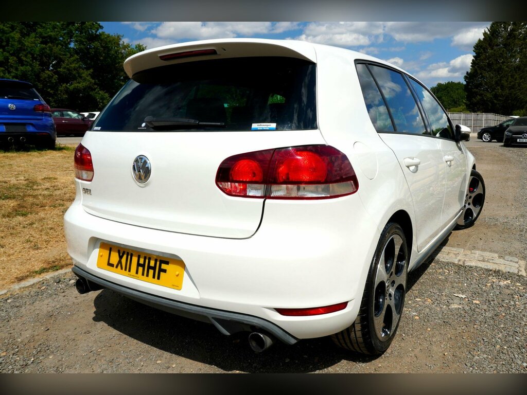 Volkswagen Golf Twist 5-Door Black #23