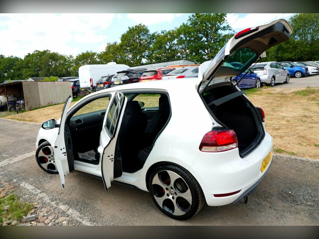 Volkswagen Golf Twist 5-Door Black #12