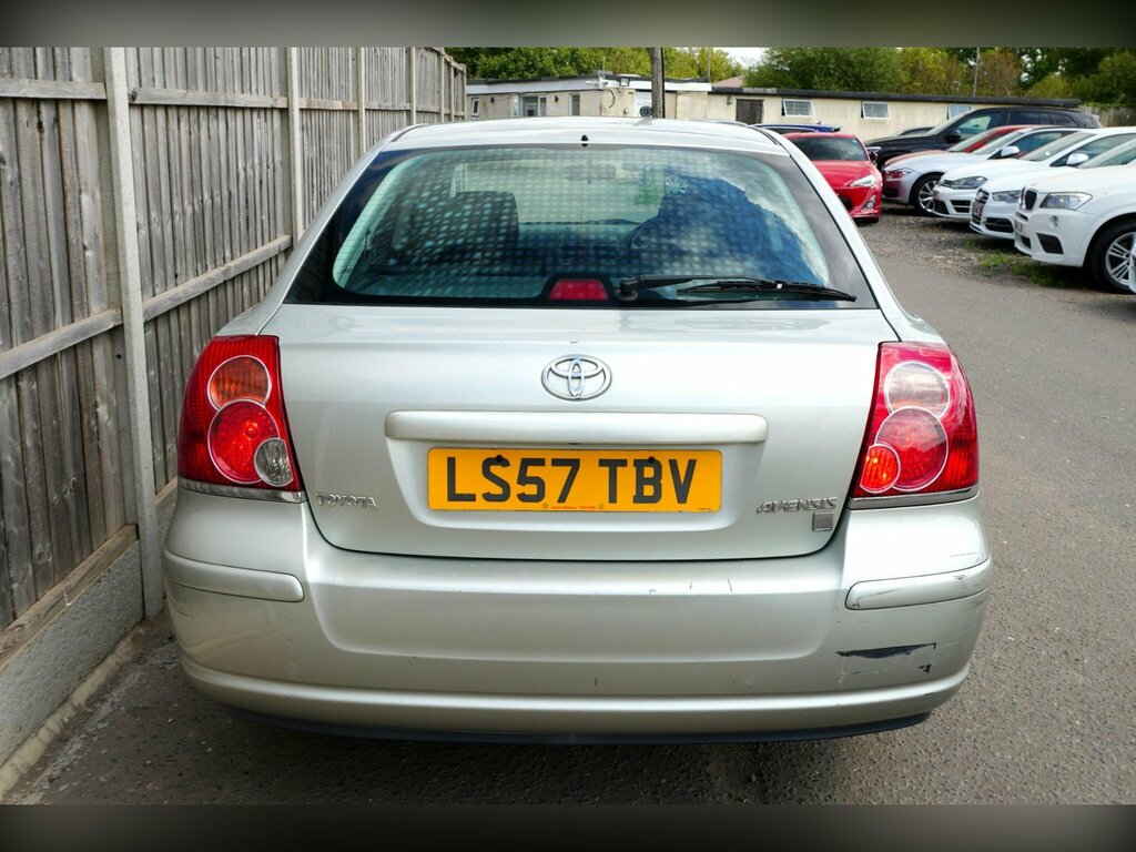 Toyota Avensis 1.8 Vvt-i Colour Collection Silver #5