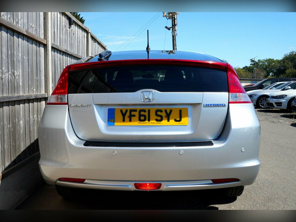 Honda Insight 2011 Honda Insightnbsp1.3h Ima Ex Cvt Euro 5 White #10