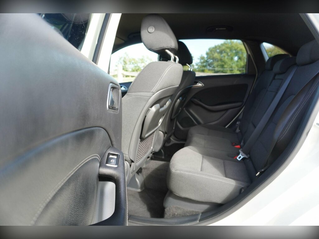 Mercedes-Benz B Class 1.5 B180d Se Mpv 7G-dct Euro 6 Ss 1 Silver #19