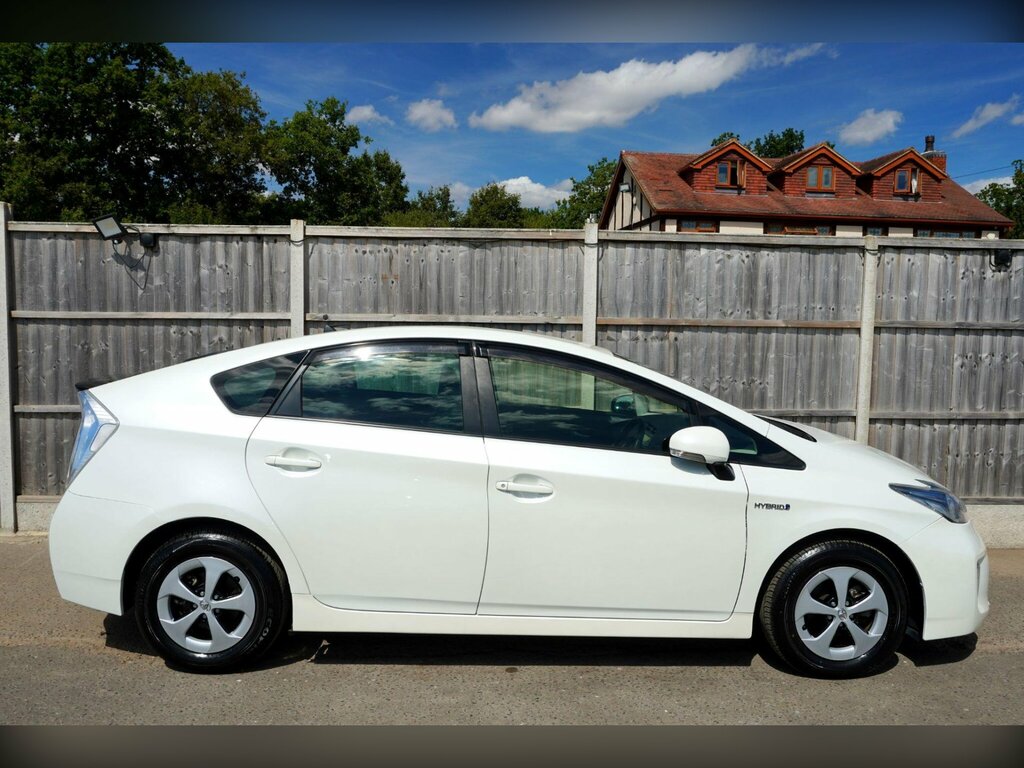 Toyota Prius Vvt-h Excel Cvt Euro Red #29