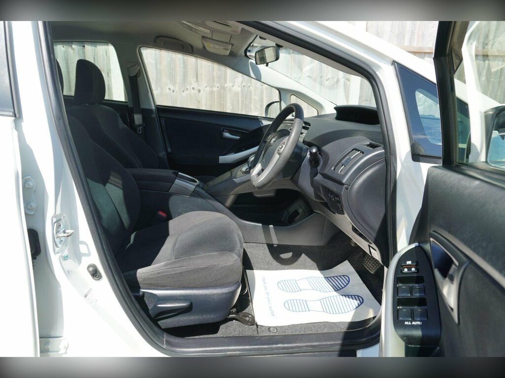 Toyota Prius Vvt-h Excel Cvt Euro Red #14