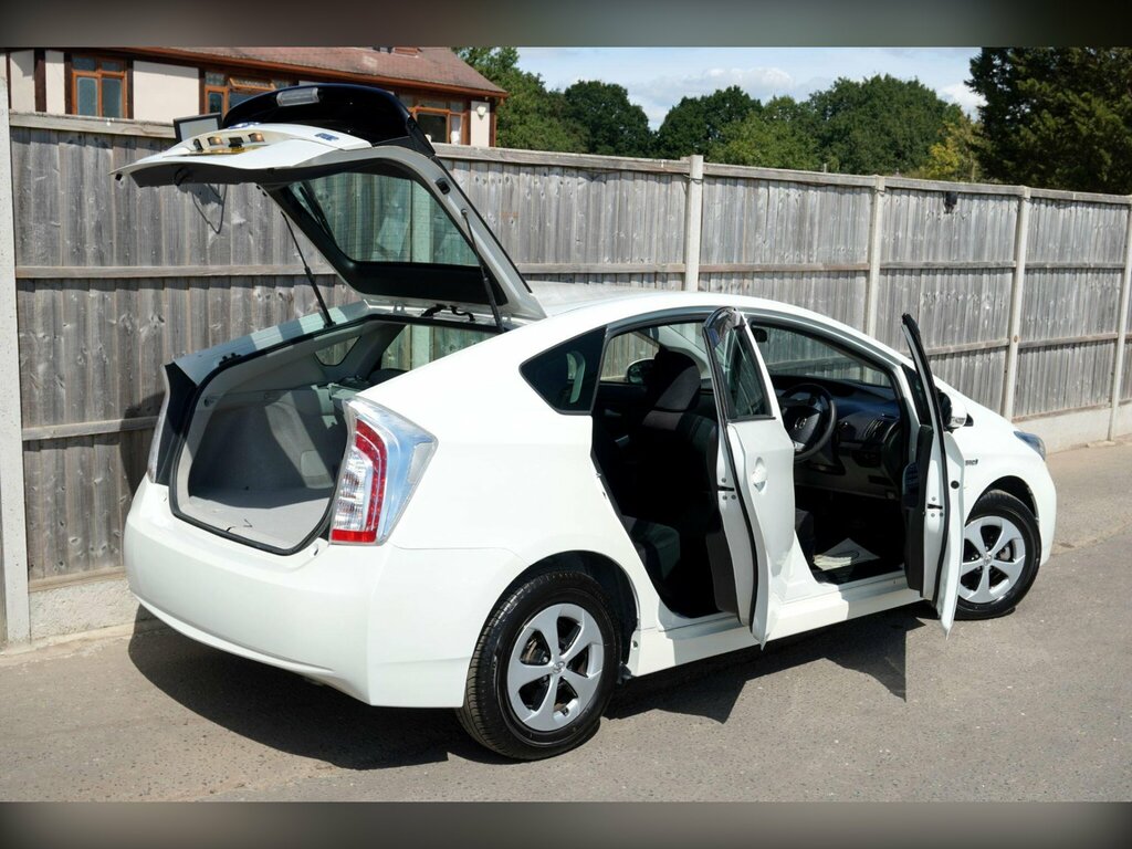 Toyota Prius Vvt-h Excel Cvt Euro Red #10