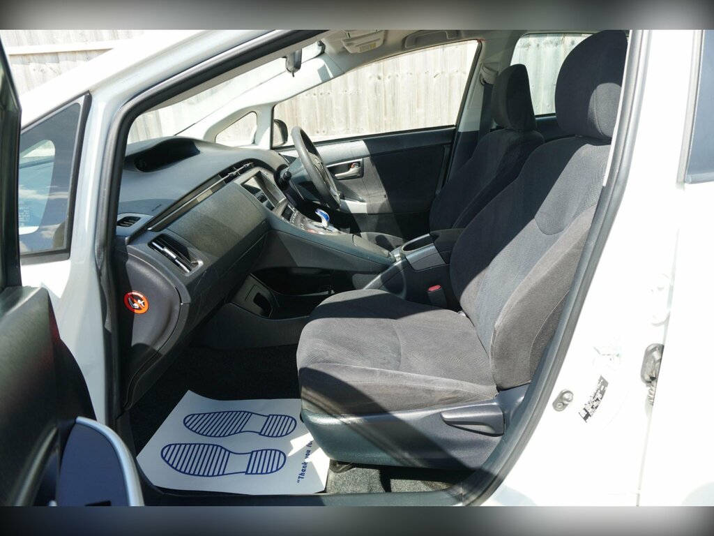 Toyota Prius Vvt-h Excel Cvt Euro Red #15