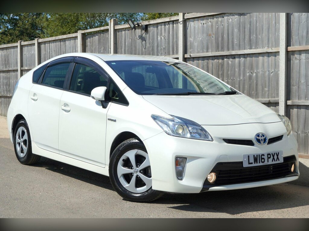Toyota Prius 1.8 Vvt-h T3 Hatchback Hybrid Cvt Euro White