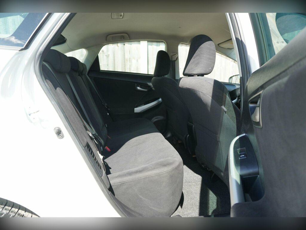 Toyota Prius Vvt-h Excel Cvt Euro Red #11