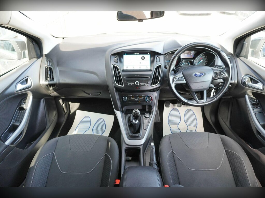 Ford Focus 1.5 Tdci Zetec Euro 6 Ss Grey #2