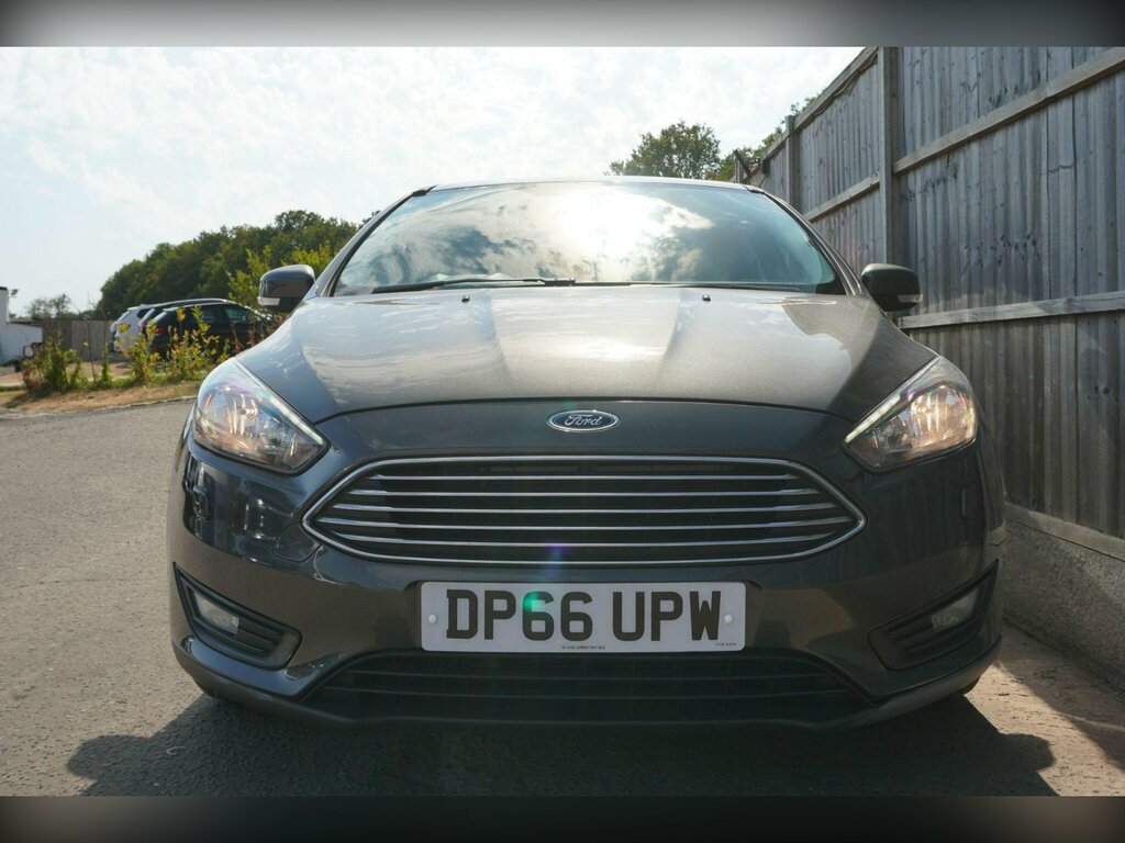 Ford Focus 1.5 Tdci Zetec Euro 6 Ss Grey #4