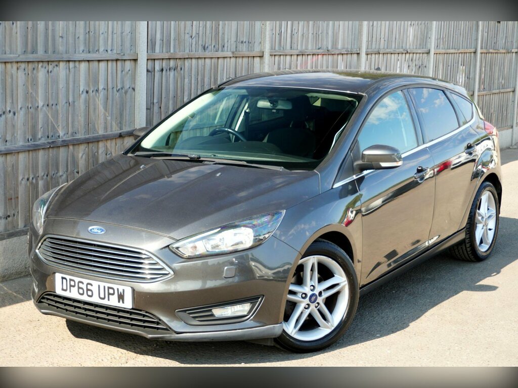 Ford Focus 1.5 Tdci Zetec Euro 6 Ss Grey