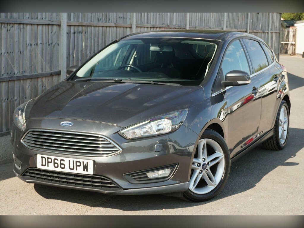 Ford Focus Estate 1.5 Tdci Zetec Estate 0 Tax Silver #17