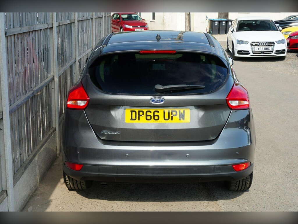 Ford Focus Estate 1.5 Tdci Zetec Estate 0 Tax Silver #10