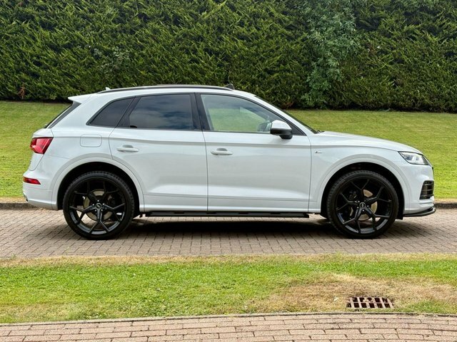 Audi Q5 2.0L Tdi Quattro Sport 188 Bhp Black #7