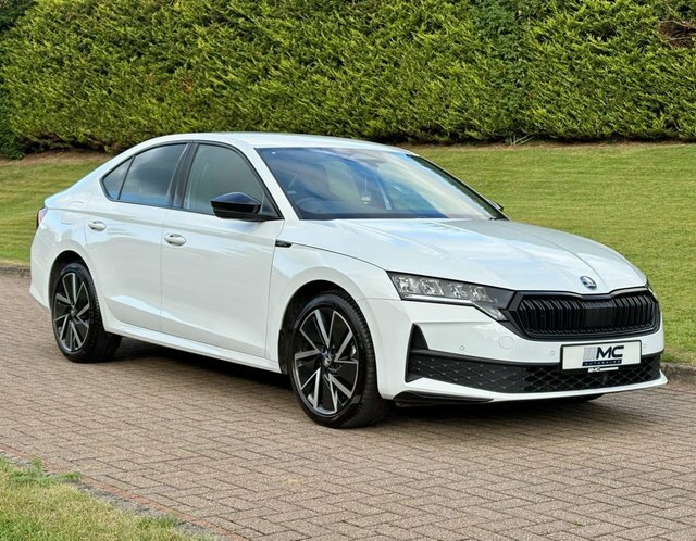 Skoda Octavia 2.0 Tdi Sportline Hatchback White