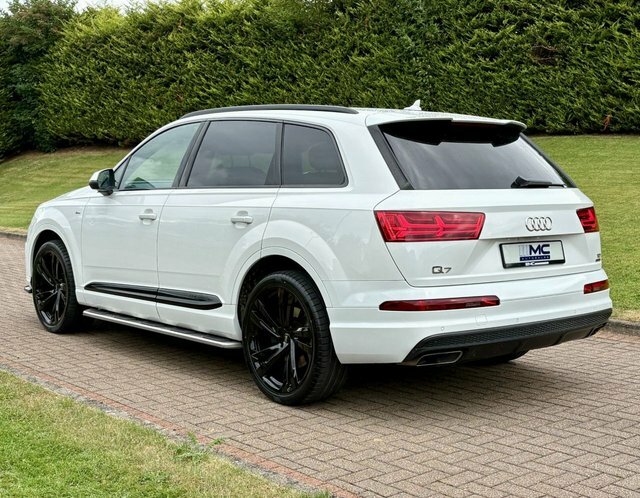 Audi Q7 3.0 Tdi V6 S White #4