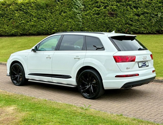 Audi Q7 3.0 Tdi V6 S White #6