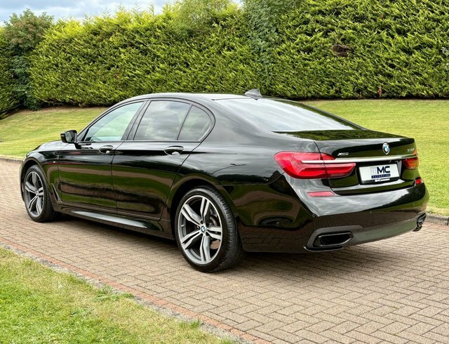 BMW 7 Series 3.0 730D M Sport Black #4