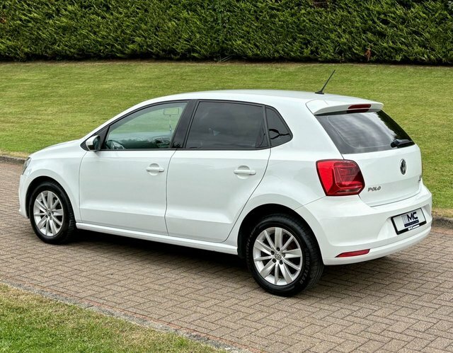 Volkswagen Polo 1.4 Tdi Bluemotion Tech White #6