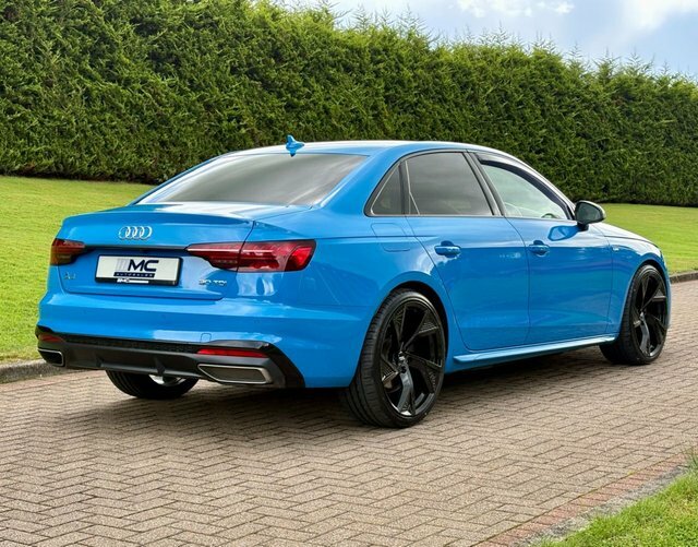 Audi A4 2.0 Tdi 30 Black KO69PGY Blue #4