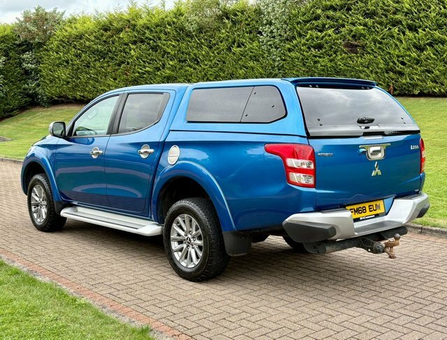 Mitsubishi L200 2.4 Di-d Dc Barbarian FM68EUW Blue #4