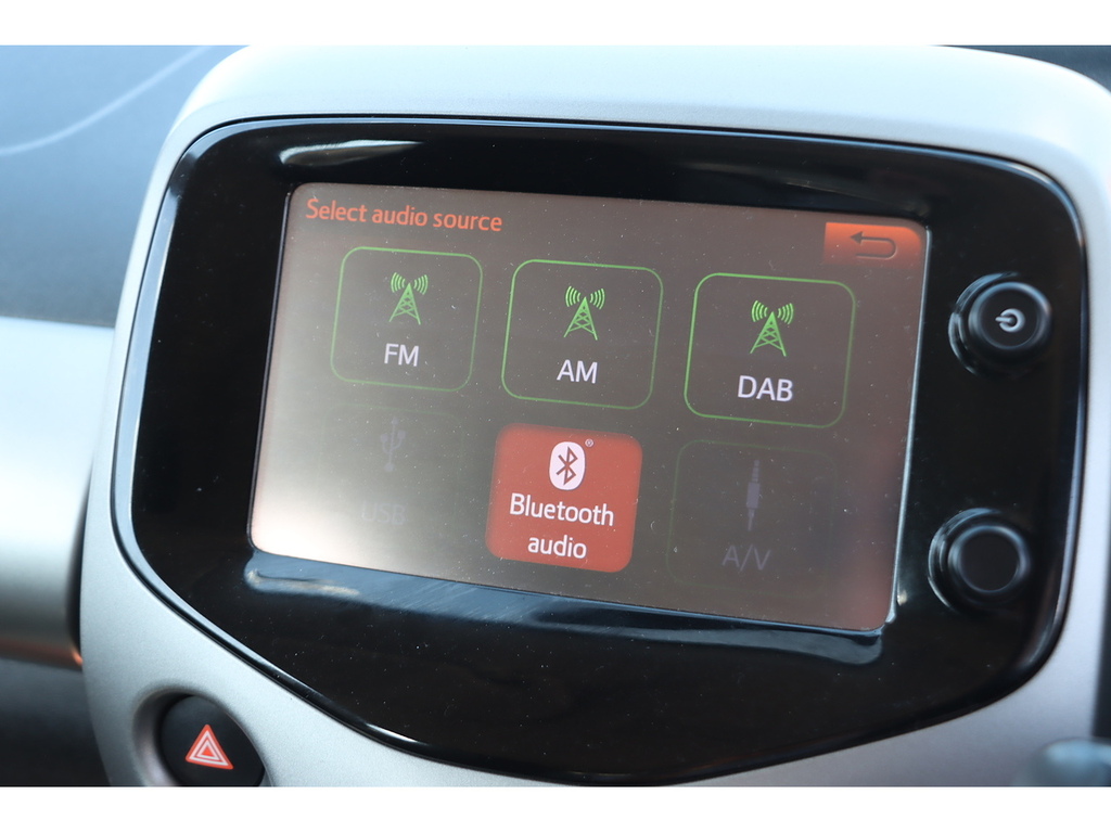 Toyota Aygo Vvt-i X-play Silver #4