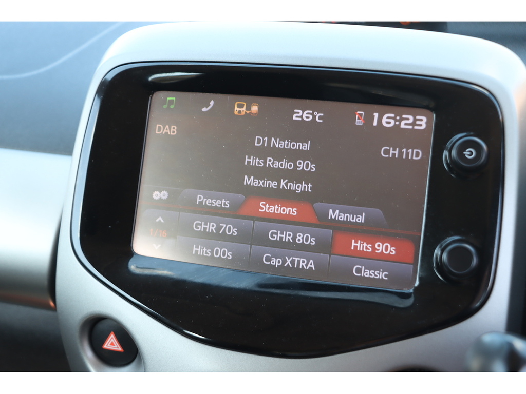 Toyota Aygo Vvt-i X-play Silver #3