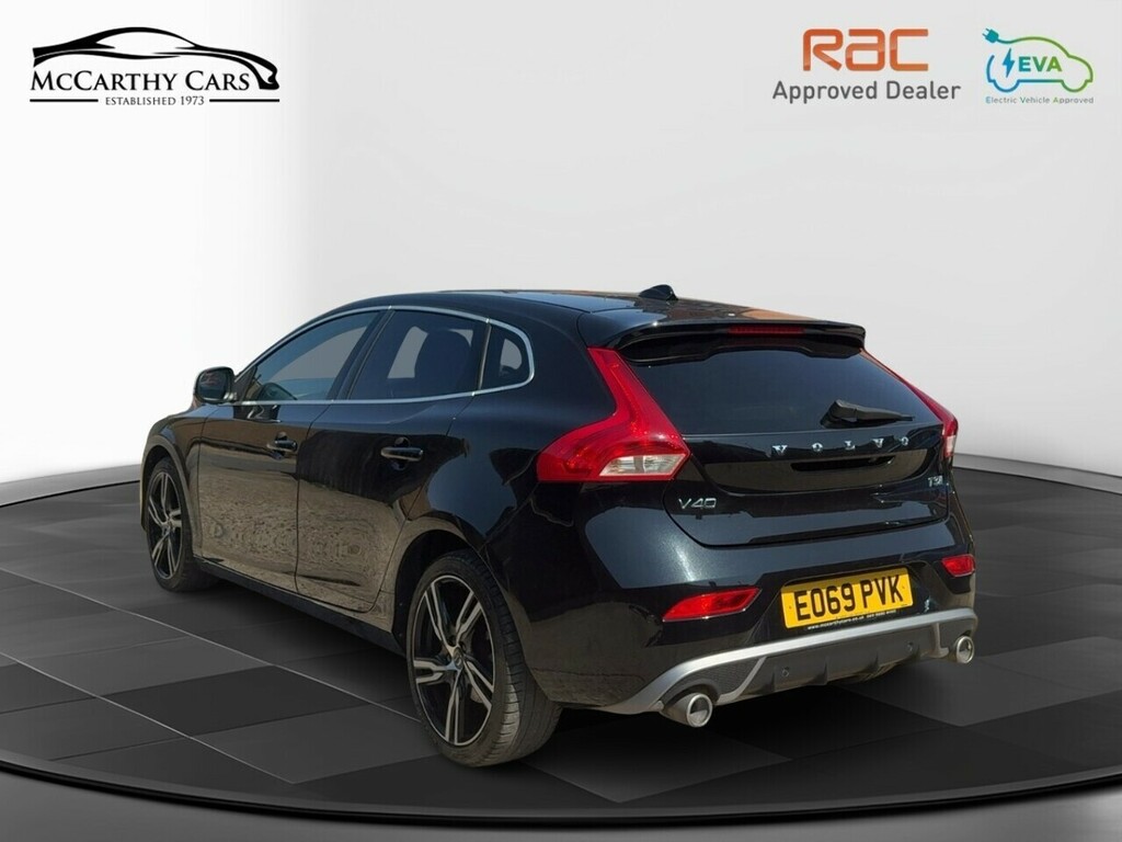 Volvo V40 D3 Inscription Panoramic Roof, Memory Seats, Black #11