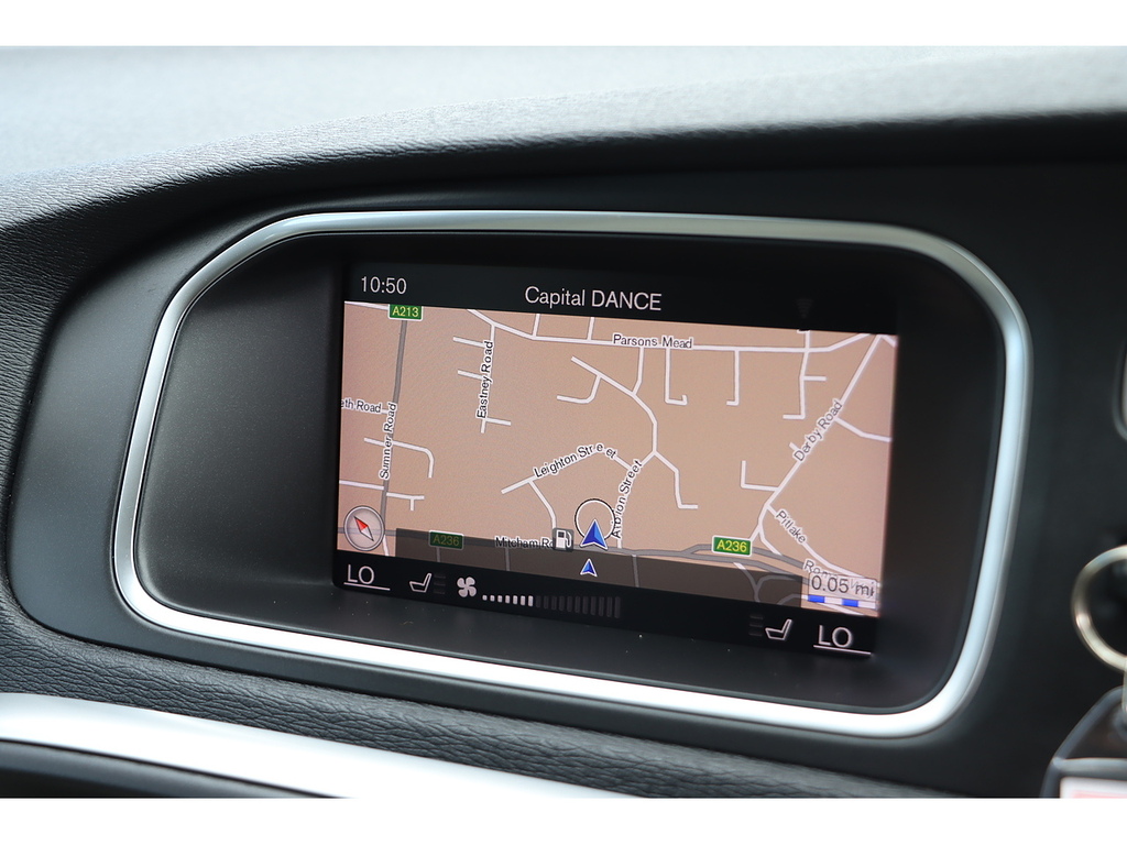 Volvo V40 T3 Inscription Blue #2