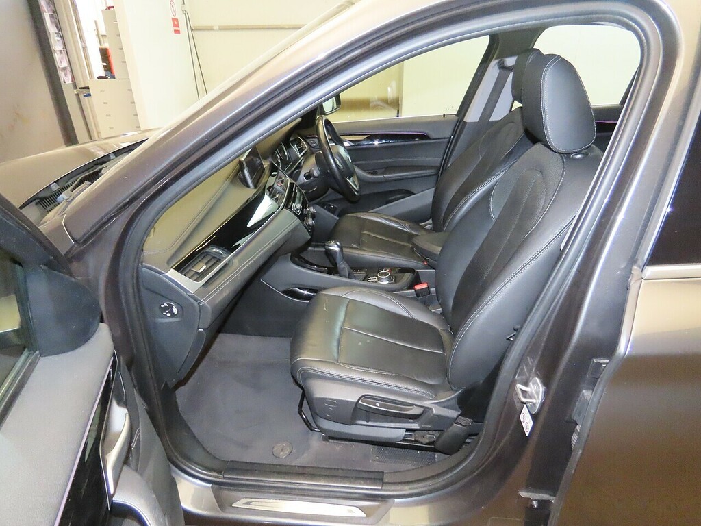 BMW X1 25E Xline Grey #6