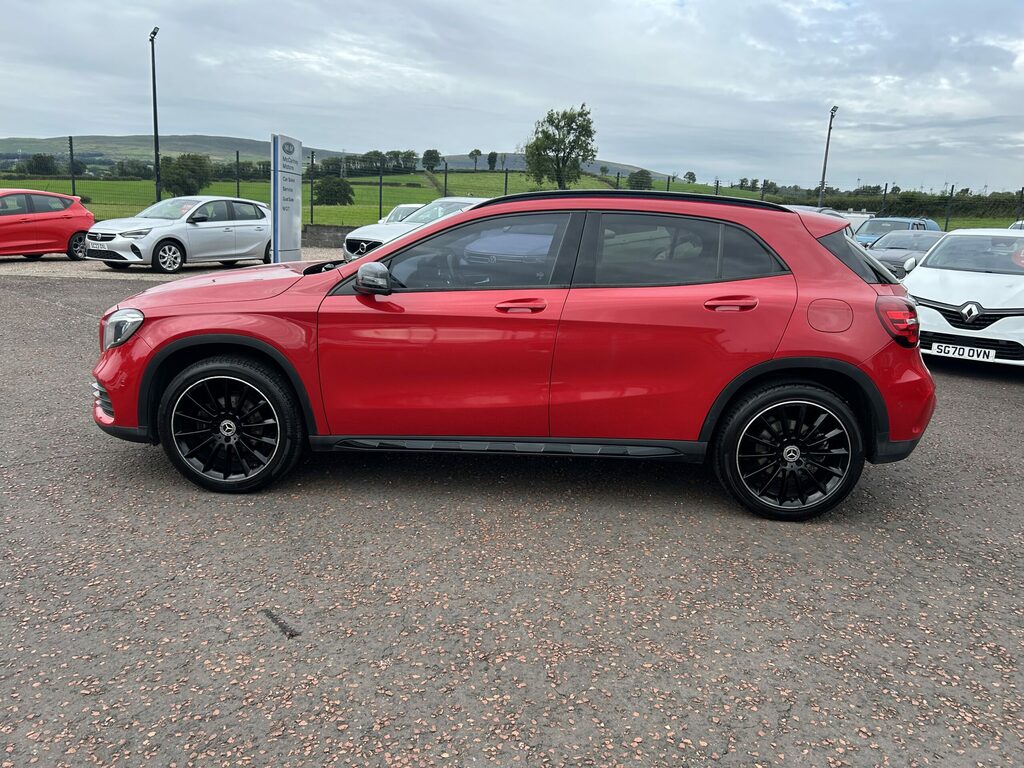 Mercedes-Benz GLA Class Gla 180 Amg Line Edition LP69WXM Red #4