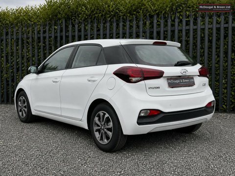 Hyundai I20 1.2 Se Launch EA68UYF White #3
