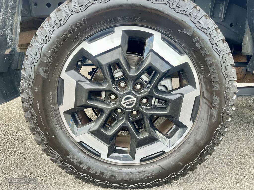 Nissan Navara Double Cab Pick Up Tekna 2.3Dci 190 Tt 4Wd Grey #5