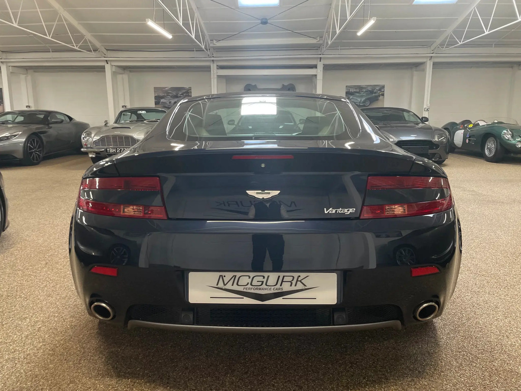 Aston Martin Vantage 4.7 Coupe #6