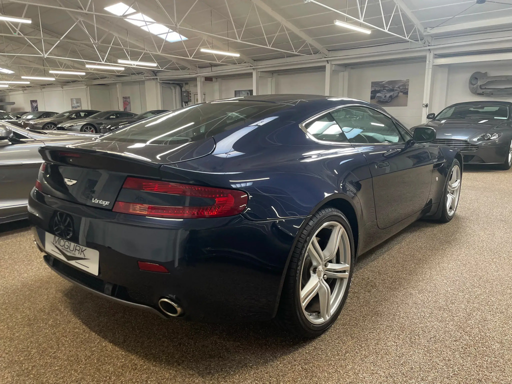 Aston Martin Vantage 4.7 Coupe #3