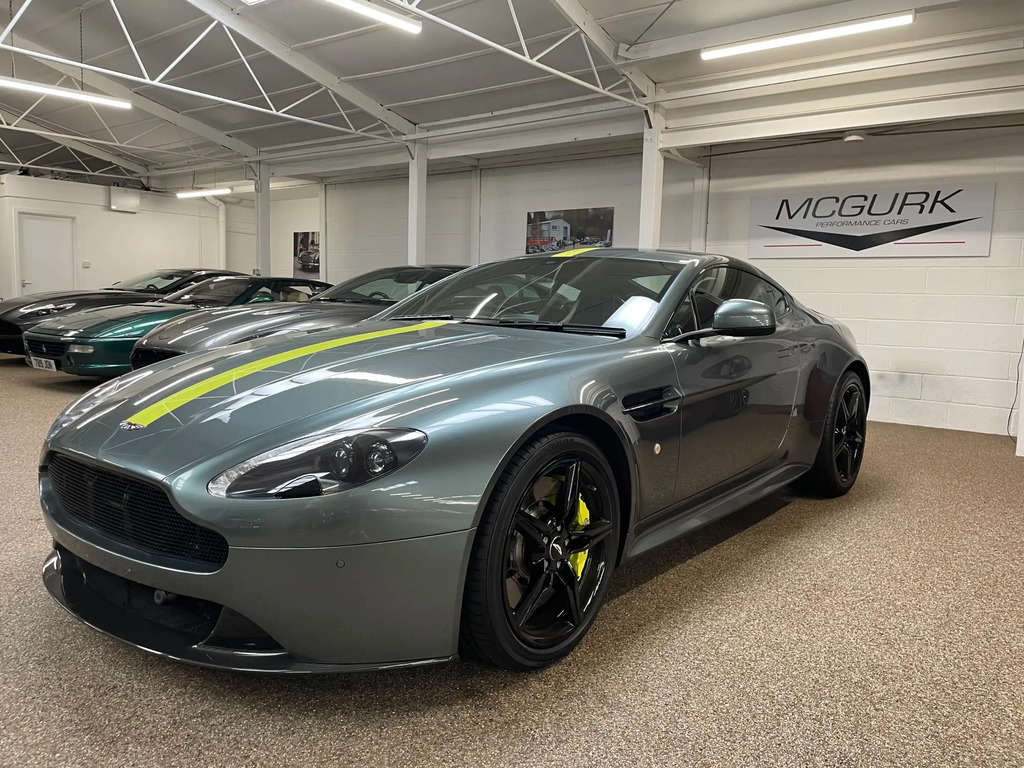 Aston Martin Vantage Vantage 