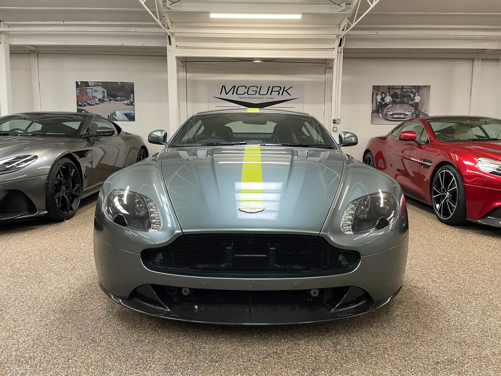 Aston Martin Vantage 4L Null White #5